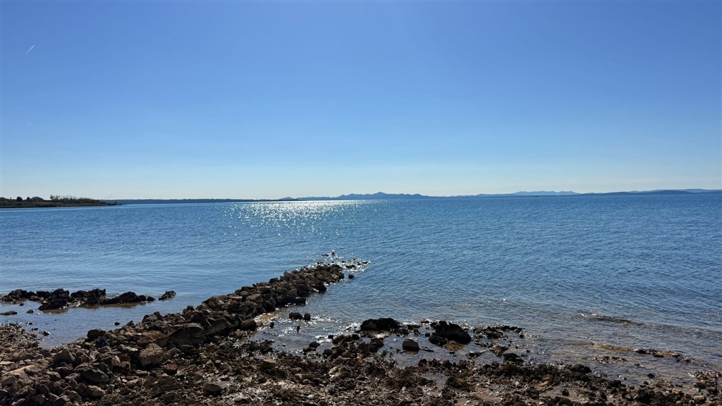 na-prodej-prostorny-novy-apartman-se-3-loznicemi-v-blizkosti-more-privlaka-chorvatsko