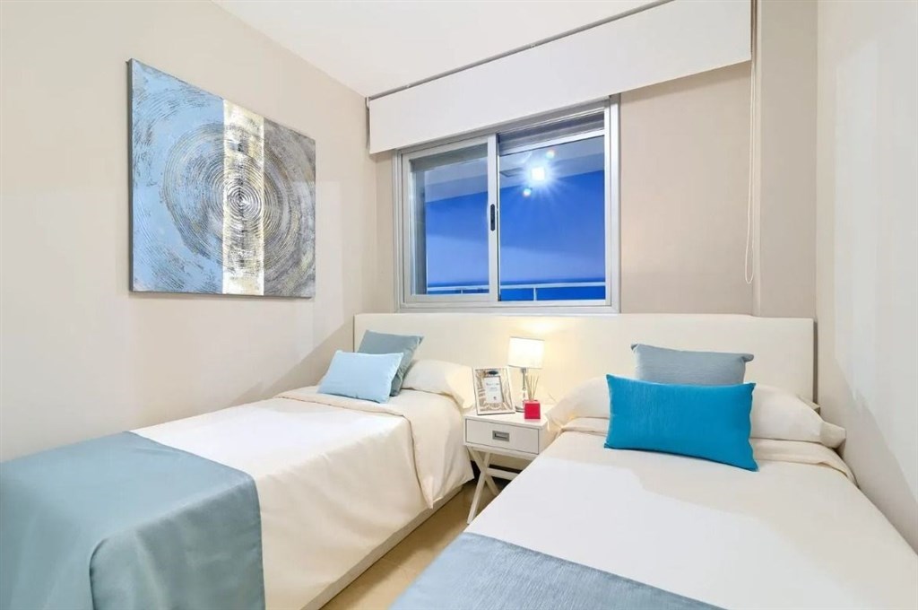 na-prodej-novy-triloznicovy-apartman-u-more-torre-la-sal-cabanes-spanelsko