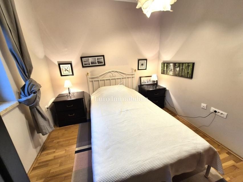 na-prodej-pekny-mezonetovy-apartman-v-klidne-lokalite-v-blizkosti-more-malinska-chorvatsko