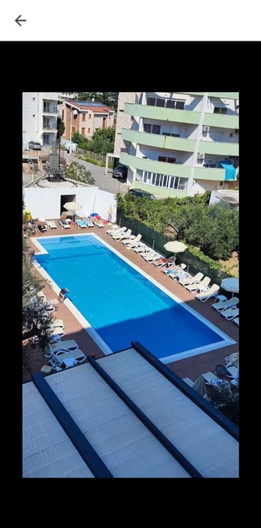 na-prodej-stylovy-a-moderni-byt-s-balkonem-a-panoramatickym-vyhledem-ve-3-patre-bar-cerna-hora