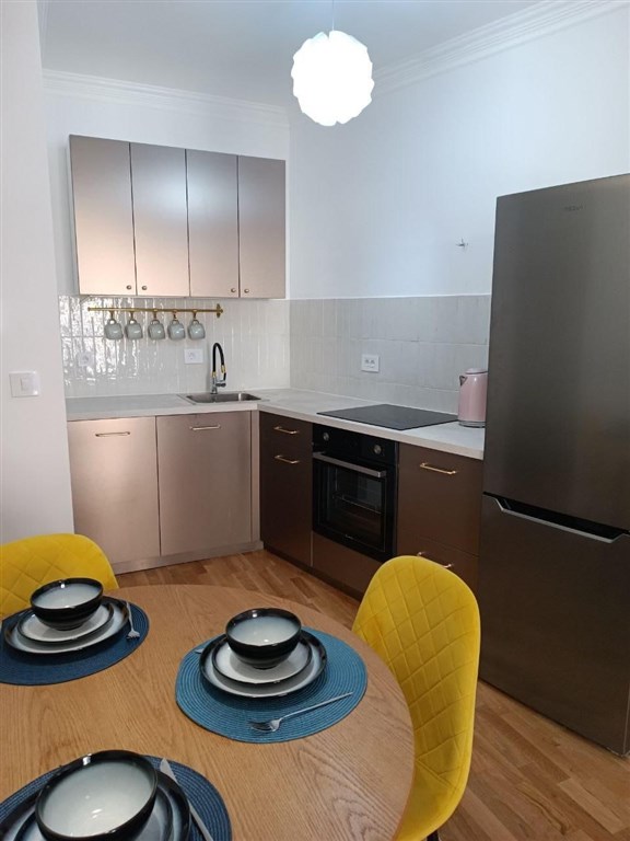 na-prodej-novy-jednoloznicovy-apartman-200-metru-od-more-becici-cerna-hora