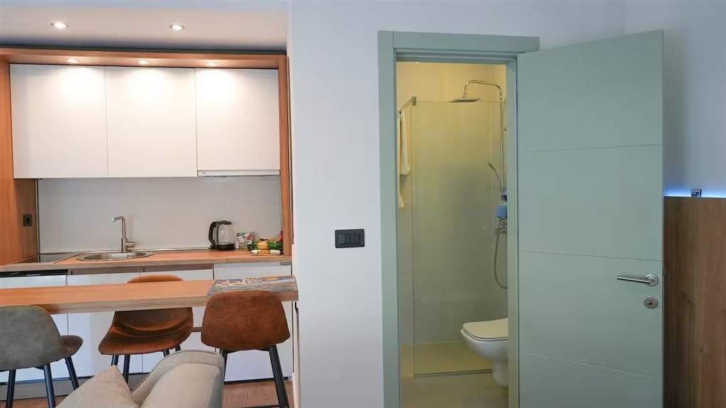 na-prodej-jedinecne-studio-a-modernim-designem-v-becici-cena-hora