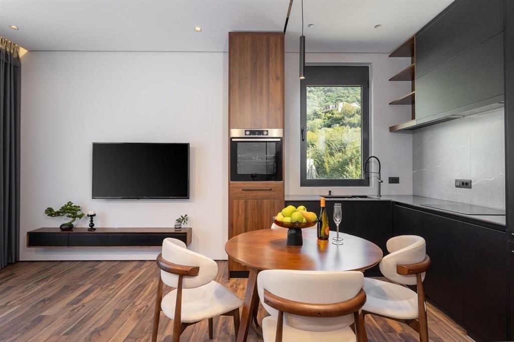 na-prodej-luxusni-apartman-v-pobliz-tivatu-cerna-hora