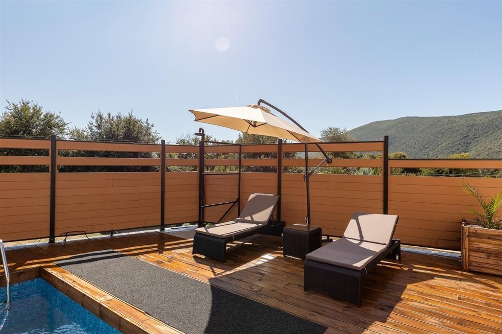 na-prodej-luxusni-apartman-v-pobliz-tivatu-cerna-hora