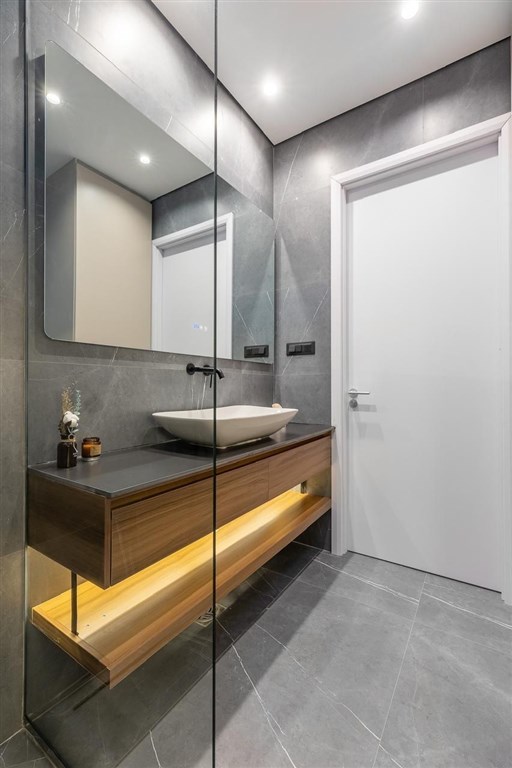 na-prodej-luxusni-apartman-v-pobliz-tivatu-cerna-hora