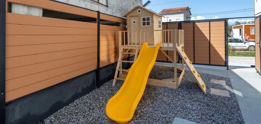 na-prodej-luxusni-apartman-v-pobliz-tivatu-cerna-hora