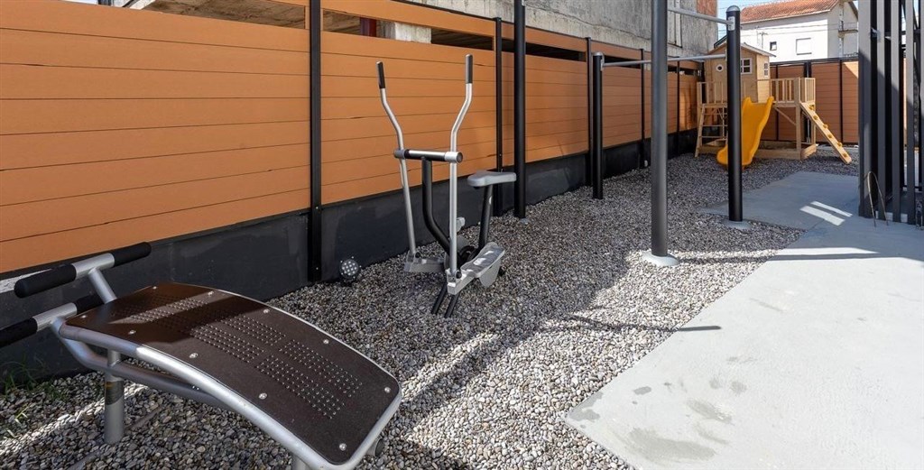 na-prodej-luxusni-apartman-v-pobliz-tivatu-cerna-hora