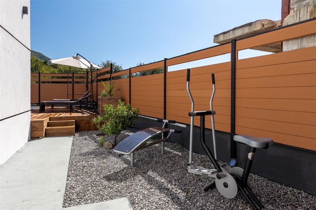 na-prodej-luxusni-apartman-v-pobliz-tivatu-cerna-hora