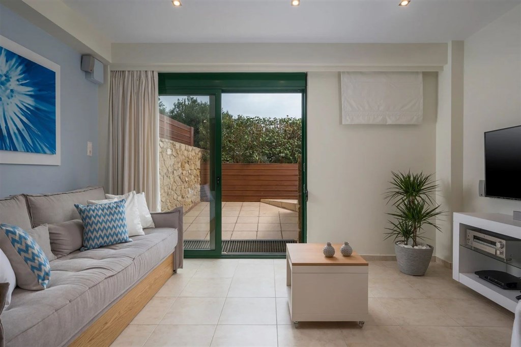 na-prodej-premiova-vila-s-vyhledem-na-more-a-kretskou-krajinu-v-obci-arafata-kreta-recko