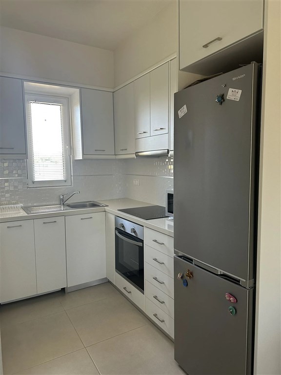 na-prodej-apartman-v-prizemi-jen-par-kroku-od-plaze-v-maleme-kreta-chania