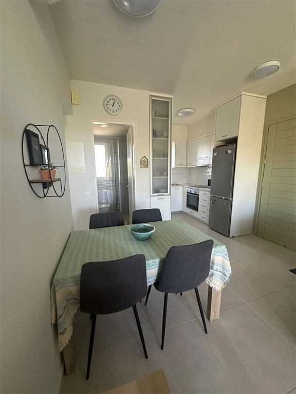 na-prodej-apartman-v-prizemi-jen-par-kroku-od-plaze-v-maleme-kreta-chania