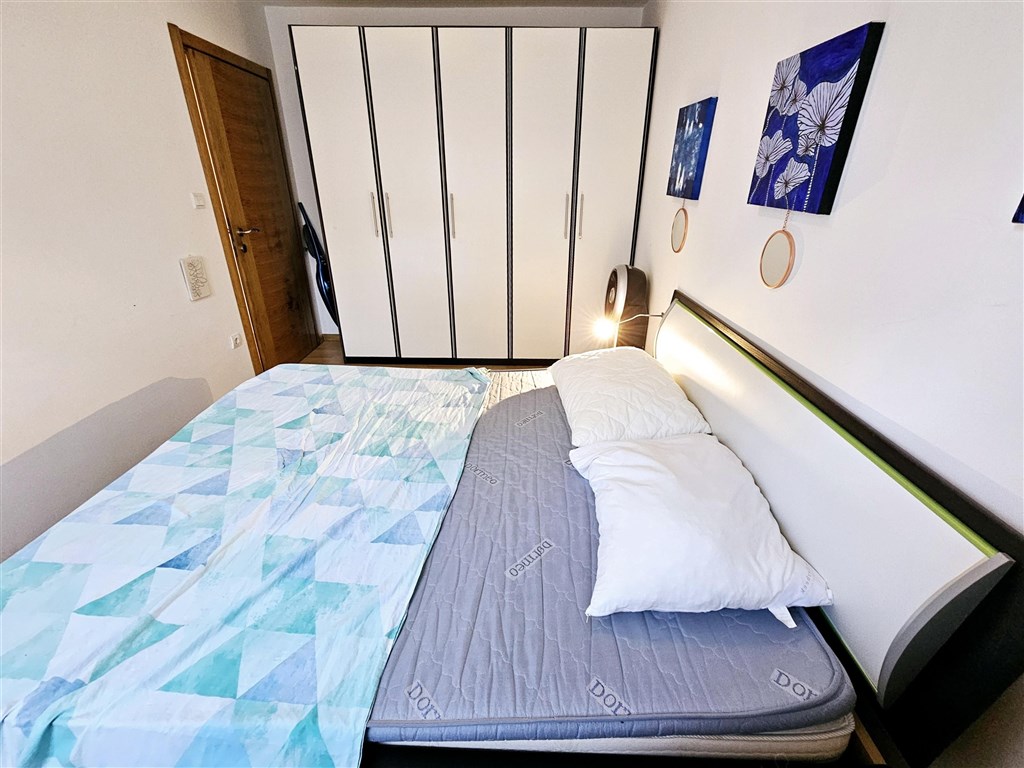na-prodej-hezky-apartman-s-predzahradkou-v-blizkosti-more-malinska-ostrov-krk-chorvatsko