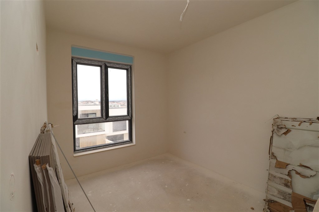 na-prodej-radovy-moderni-rodinny-dum-v-klidne-lokalite-s-castecnym-vyhledem-na-more-vodice-chorvatsko