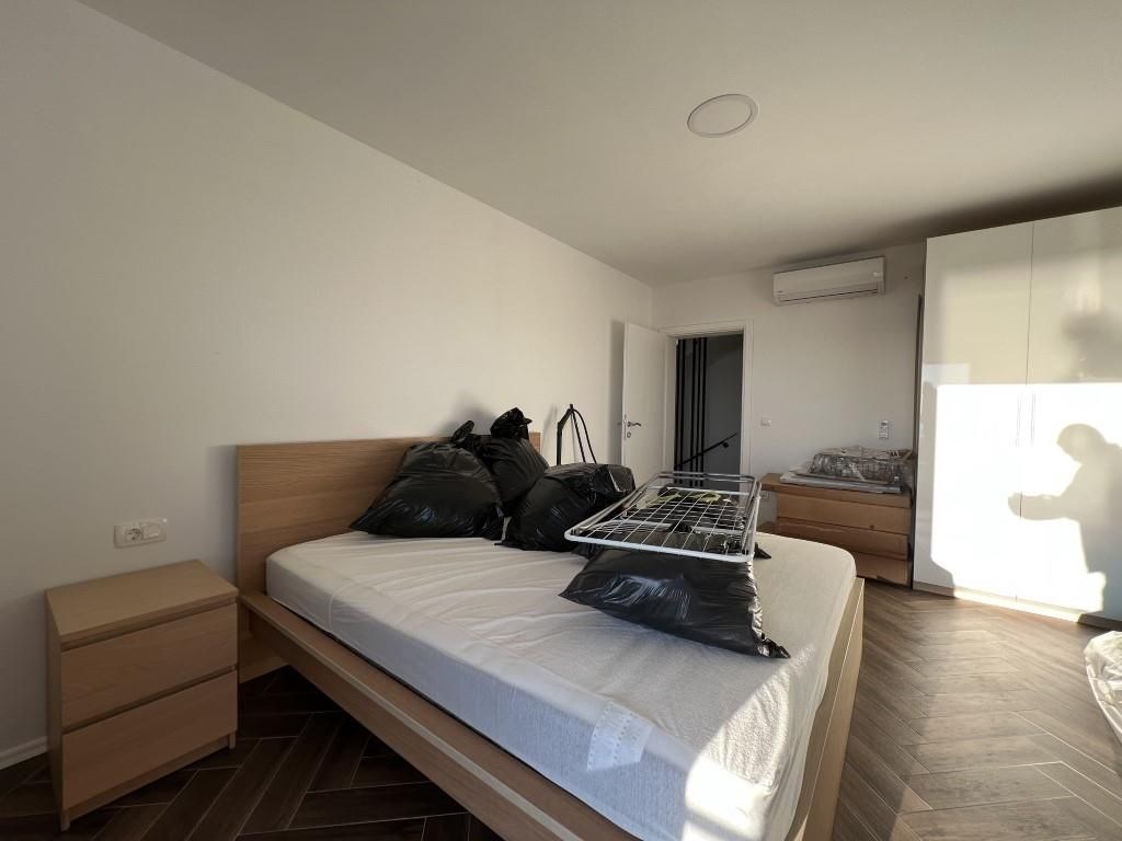 nova-vila-s-bazenem-a-nadhernym-vyhledem-na-more-oblast-makarska-chorvatsko