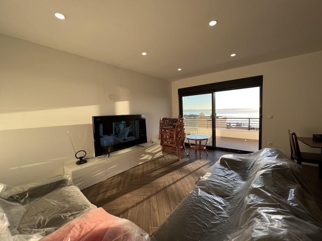 nova-vila-s-bazenem-a-nadhernym-vyhledem-na-more-oblast-makarska-chorvatsko