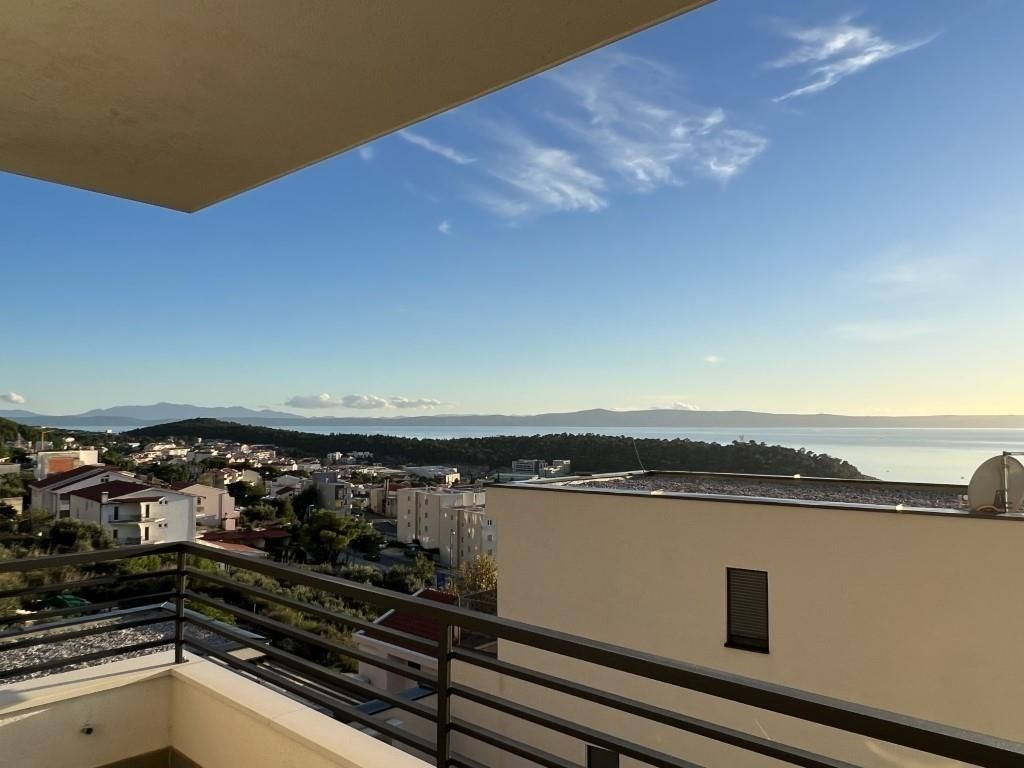 nova-vila-s-bazenem-a-nadhernym-vyhledem-na-more-oblast-makarska-chorvatsko