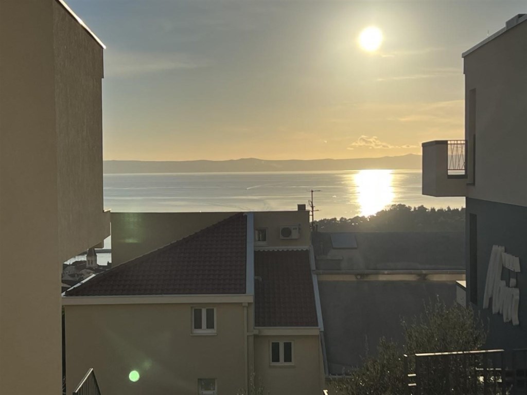 nova-vila-s-bazenem-a-nadhernym-vyhledem-na-more-oblast-makarska-chorvatsko