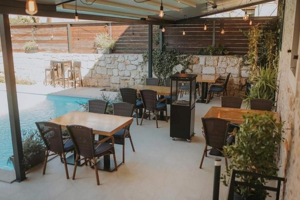 na-prodej-hostel-s-restauraci-a-bazenem-sibenik-chorvatsko