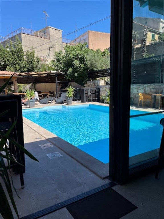 na-prodej-hostel-s-restauraci-a-bazenem-sibenik-chorvatsko