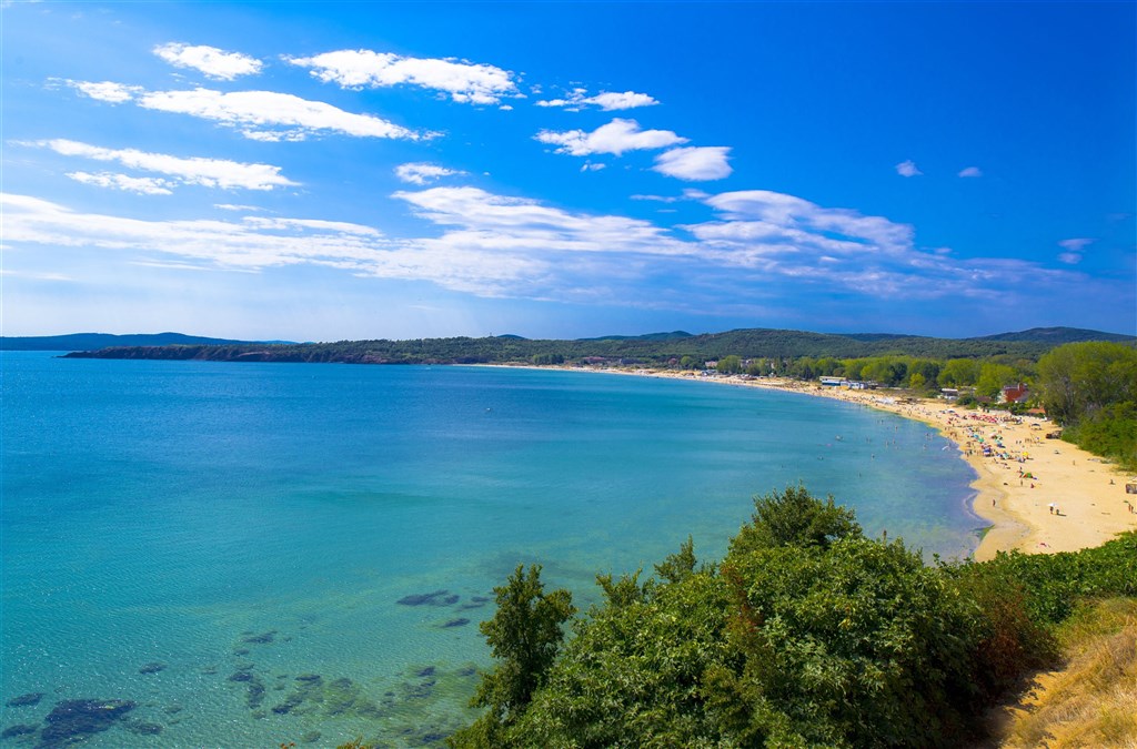 na-prodej-nove-a-prostorne-studio-jen-par-metru-od-more-a-plaze-sozopol-bulharsko