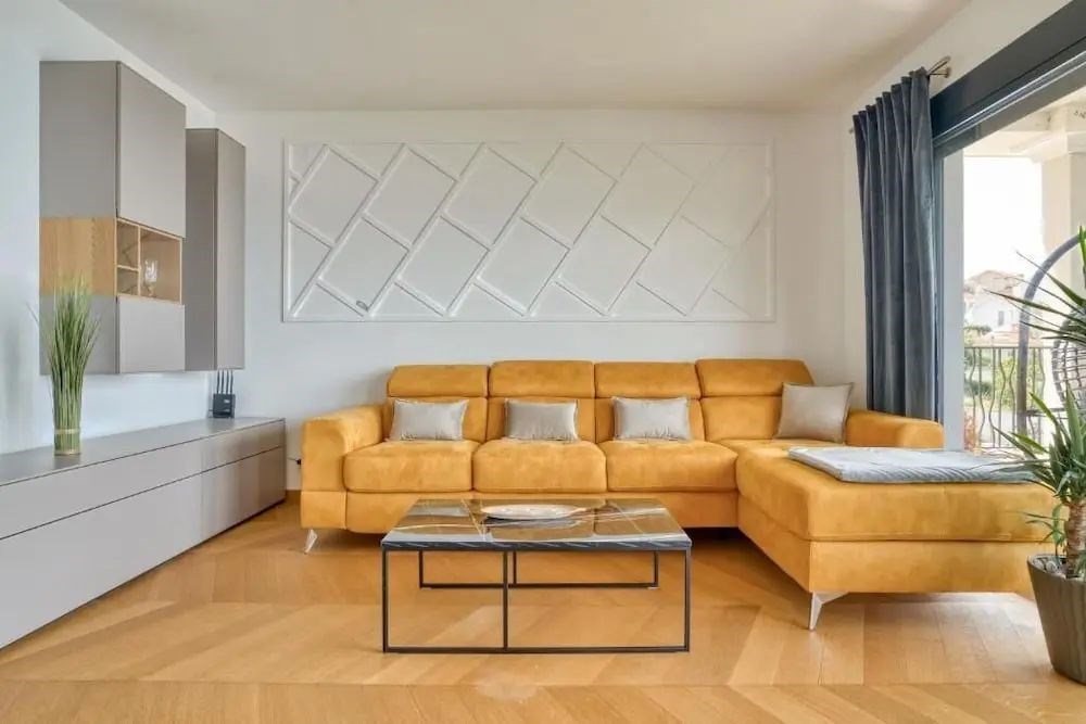 na-prodej-prostorny-apartman-4-kk-s-terasou-a-panoramatickymi-vyhledy-v-budve-sveti-stefan-cerna-hora