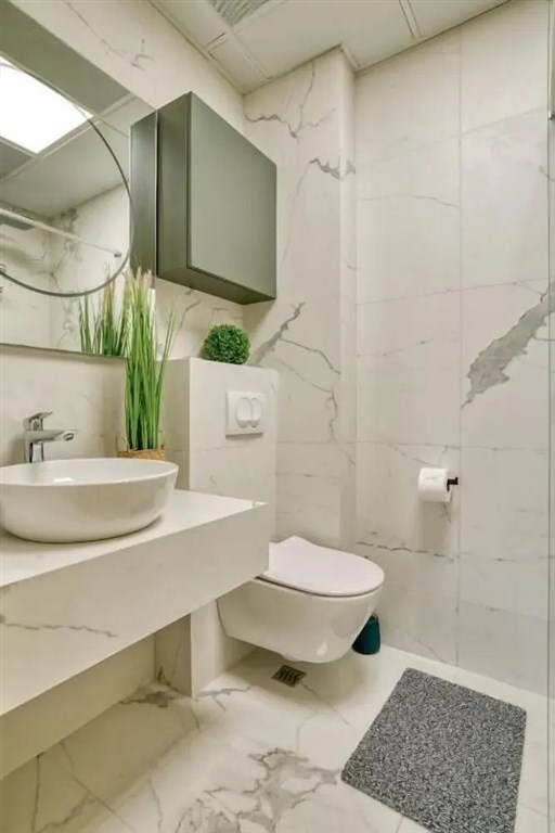 na-prodej-prostorny-apartman-4-kk-s-terasou-a-panoramatickymi-vyhledy-v-budve-sveti-stefan-cerna-hora