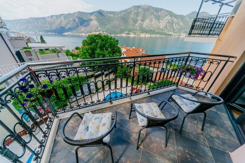 na-prodej-apartman-se-dvema-loznicemi-pobliz-more-v-kotoru-cerna-hora