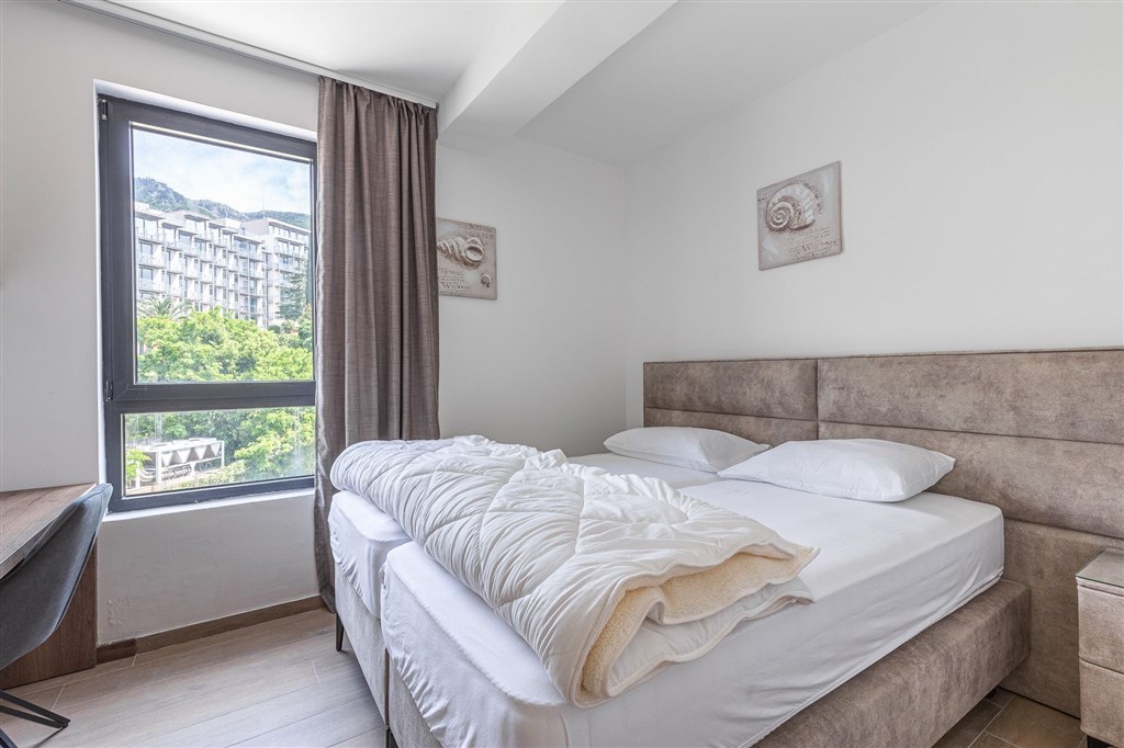na-prodej-dvouloznicovy-apartman-pouze-100-metru-od-plaze-v-rafajlovici-cerna-hora