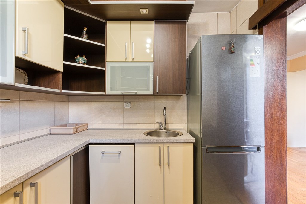 na-prodej-prostorny-apartman-v-samem-srdci-budvy-v-blizkosti-stariho-mesta-a-plaze-cerna-hora