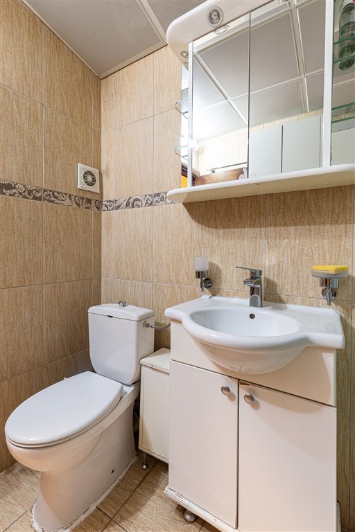 na-prodej-prostorny-apartman-v-samem-srdci-budvy-v-blizkosti-stariho-mesta-a-plaze-cerna-hora
