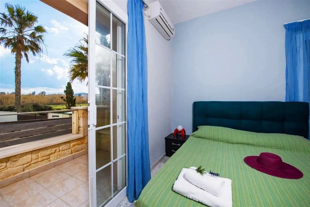 na-prodej-elegantni-vila-blizko-plaze-s-panoramatickym-vyhledem-v-maleme-kreta-recko