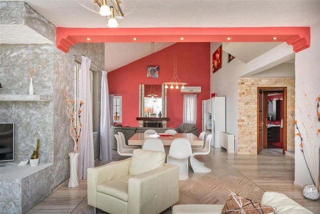 na-prodej-elegantni-vila-blizko-plaze-s-panoramatickym-vyhledem-v-maleme-kreta-recko