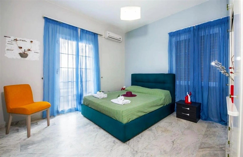 na-prodej-elegantni-vila-blizko-plaze-s-panoramatickym-vyhledem-v-maleme-kreta-recko