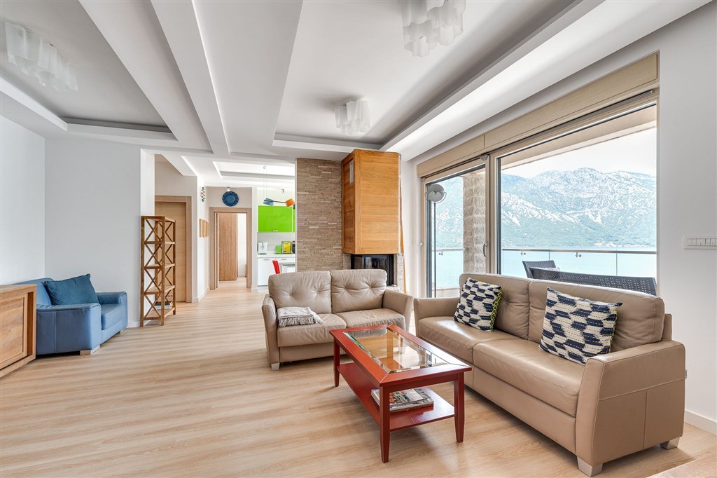 na-prodej-moderni-triloznicovy-apartman-v-zatoce-kotorske-s-panoramoatickym-vyhledem-na-more-kotor-cerne-hora