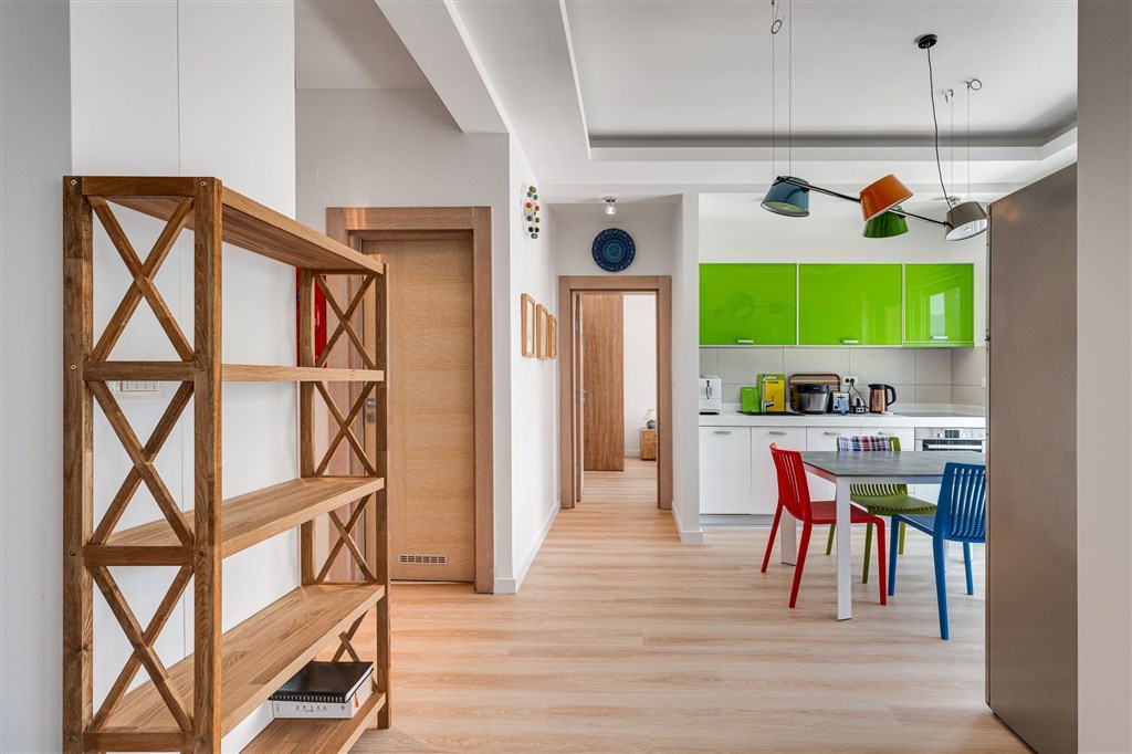 na-prodej-moderni-triloznicovy-apartman-v-zatoce-kotorske-s-panoramoatickym-vyhledem-na-more-kotor-cerne-hora
