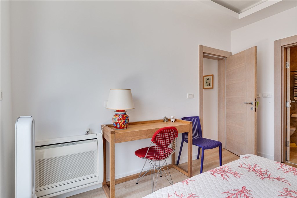 na-prodej-moderni-triloznicovy-apartman-v-zatoce-kotorske-s-panoramoatickym-vyhledem-na-more-kotor-cerne-hora