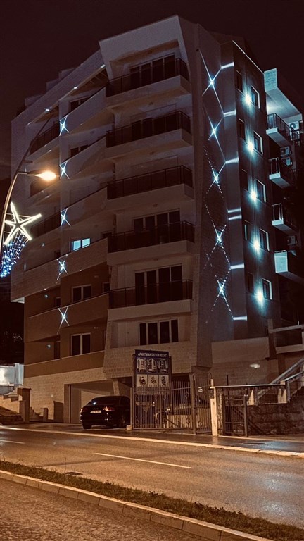na-prodej-triloznicovy-apartman-v-becici-cerna-hora
