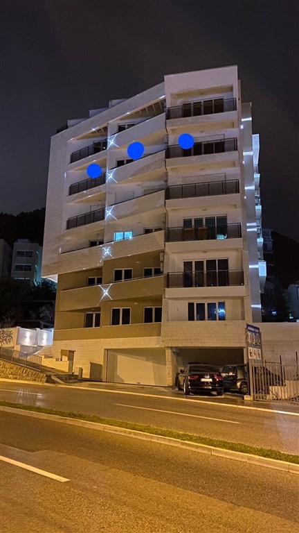 na-prodej-triloznicovy-apartman-v-becici-cerna-hora