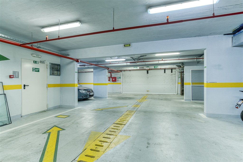 k-prodeji-moderni-zarizeny-byt-3-kk-s-balkonem-v-klidne-lokalite-budvy-cerna-hora