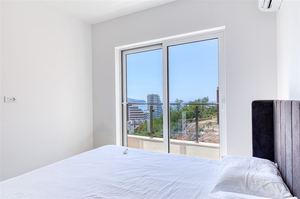 na-prodej-luxusni-apartman-v-becici-cerna-hora