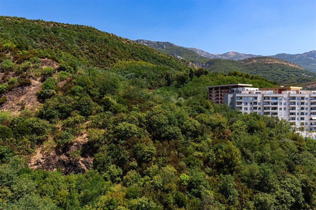 na-prodej-luxusni-apartman-v-becici-cerna-hora