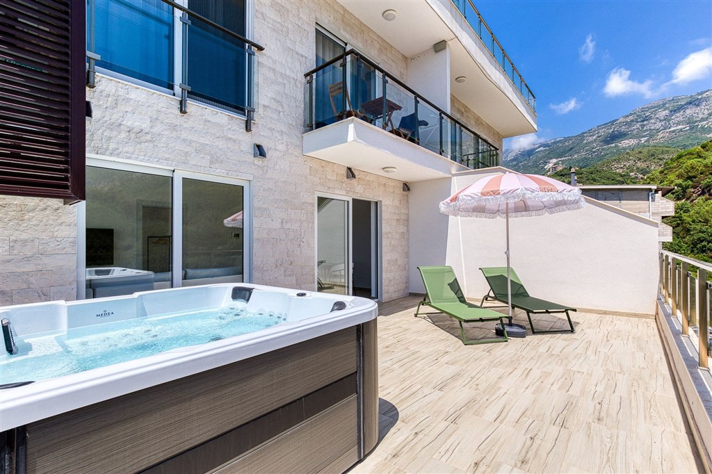 na-prodej-luxusni-apartman-v-becici-cerna-hora