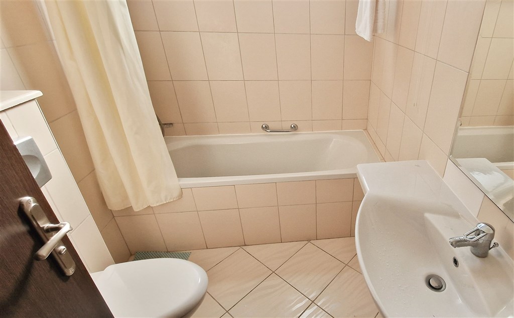 na-prodej-pekny-apartman-par-kroku-od-more-a-plaze-carevo-bulharsko