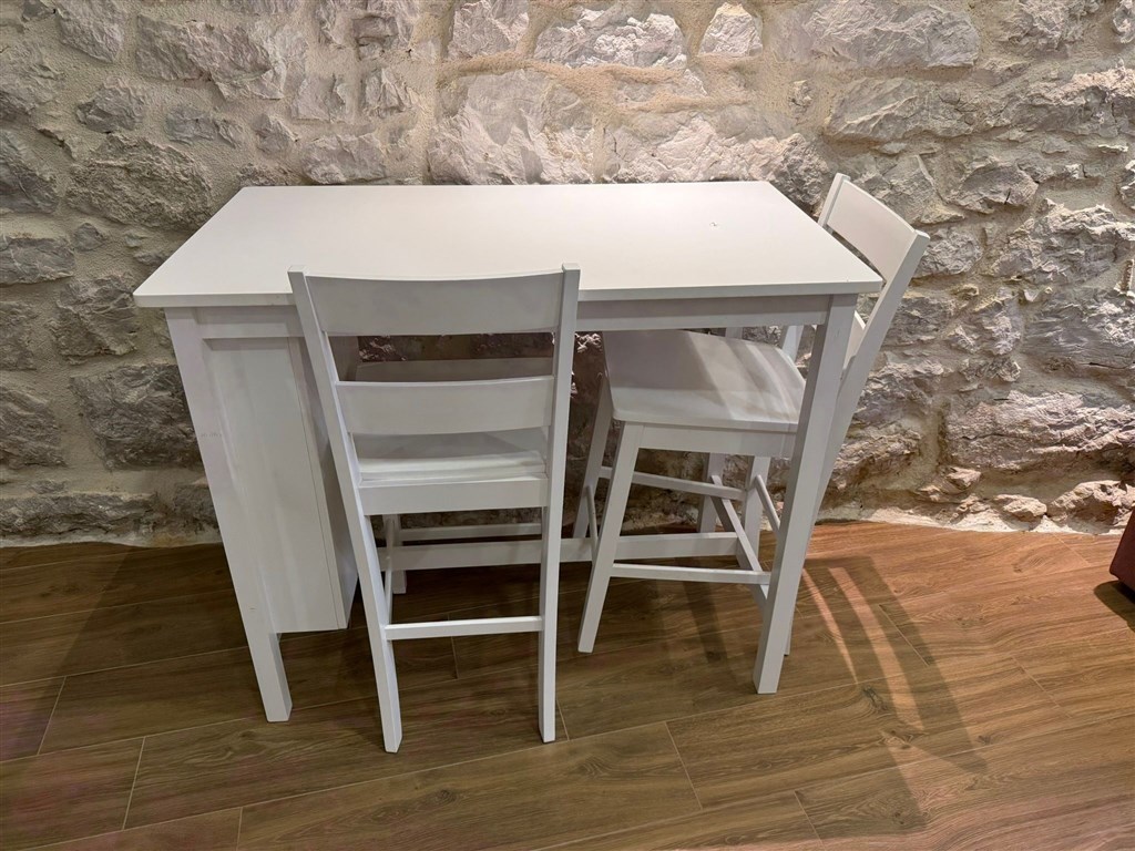 na-prodej-krasne-zrekonstruovany-kamenny-dum-v-blizkosti-more-a-promenady-v-srdci-historicke-casti-mesta-sibenik-chorvatsko