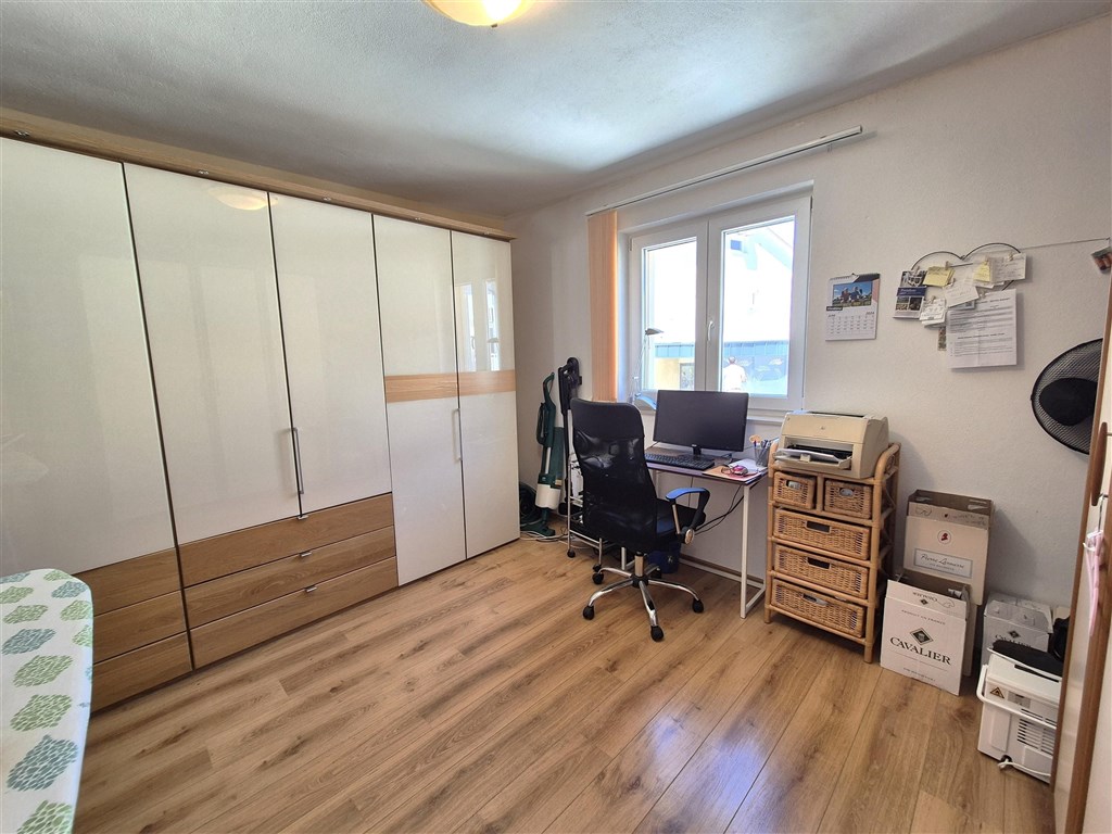 na-prodej-prostorny-apartman-s-krasnym-vyhledem-na-more-njivice-ostrov-krk-chorvatsko