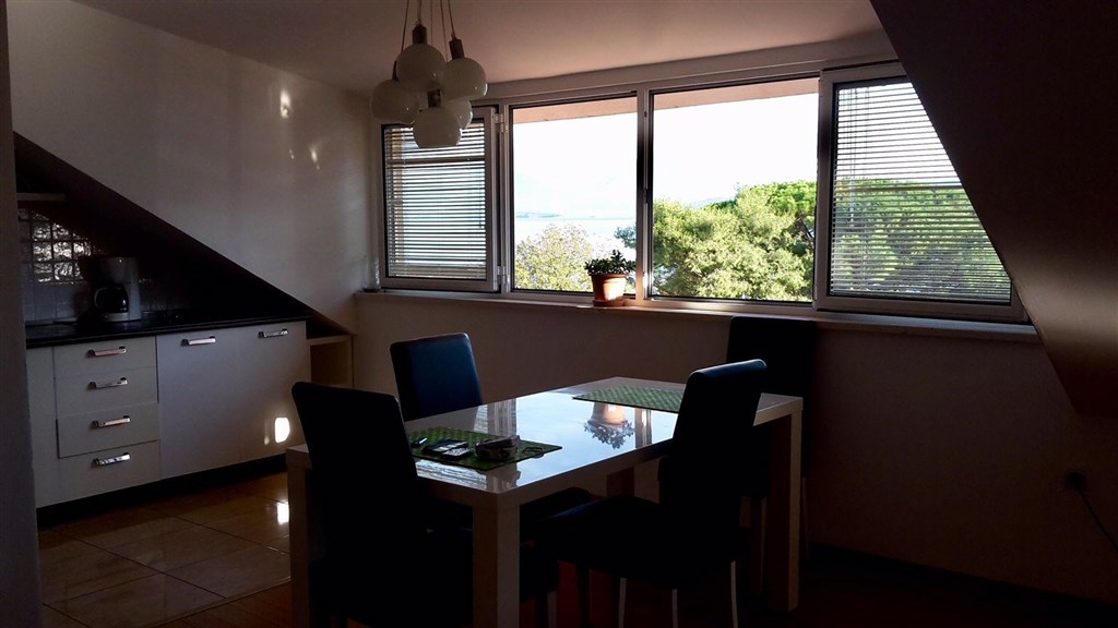 na-prodej-vzdusny-penthouse-v-denovici-herceg-novi-cerna-hora