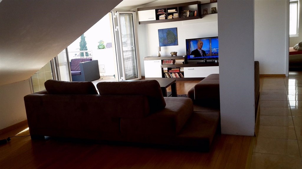 na-prodej-vzdusny-penthouse-v-denovici-herceg-novi-cerna-hora