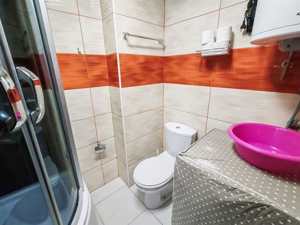 na-prodej-svetly-tri-loznicovy-apartman-v-budve-cerna-hora