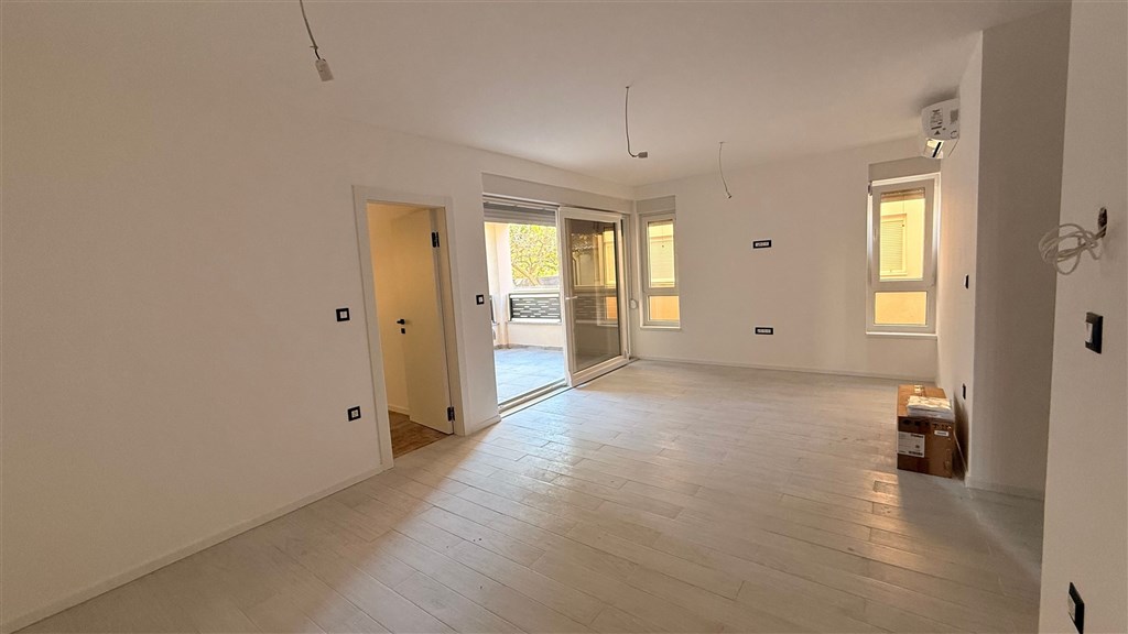 na-prodej-pekny-apartman-se-dvema-loznicemi-v-novostavbe-v-blizkosti-more-ostrov-vir-chorvatsko