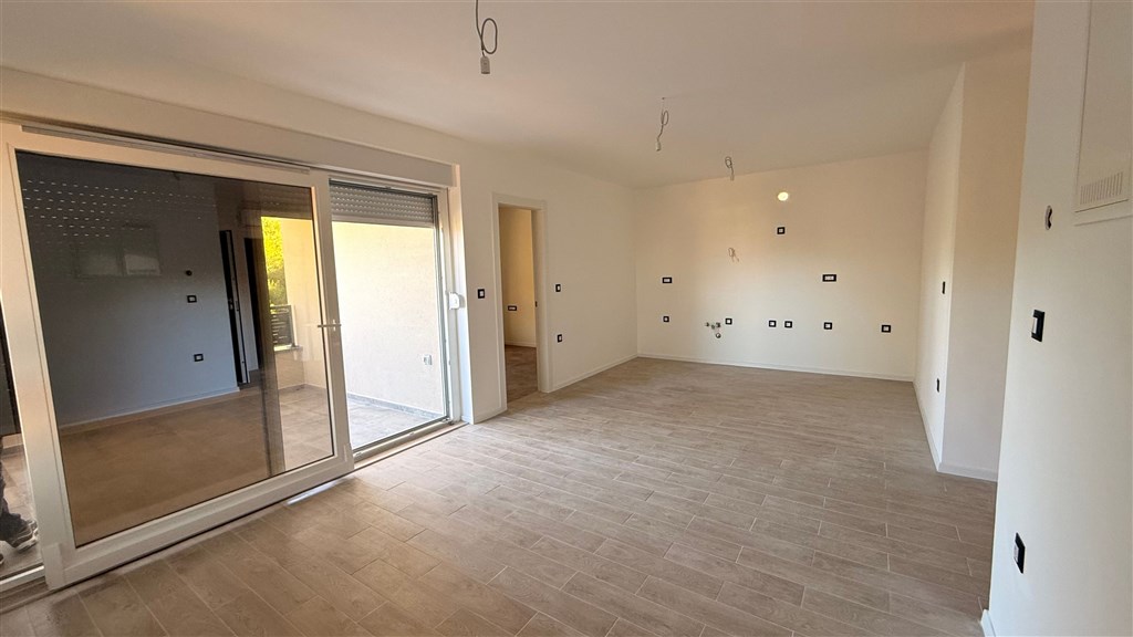 na-prodej-pekny-apartman-se-dvema-loznicemi-v-novostavbe-v-blizkosti-more-ostrov-vir-chorvatsko